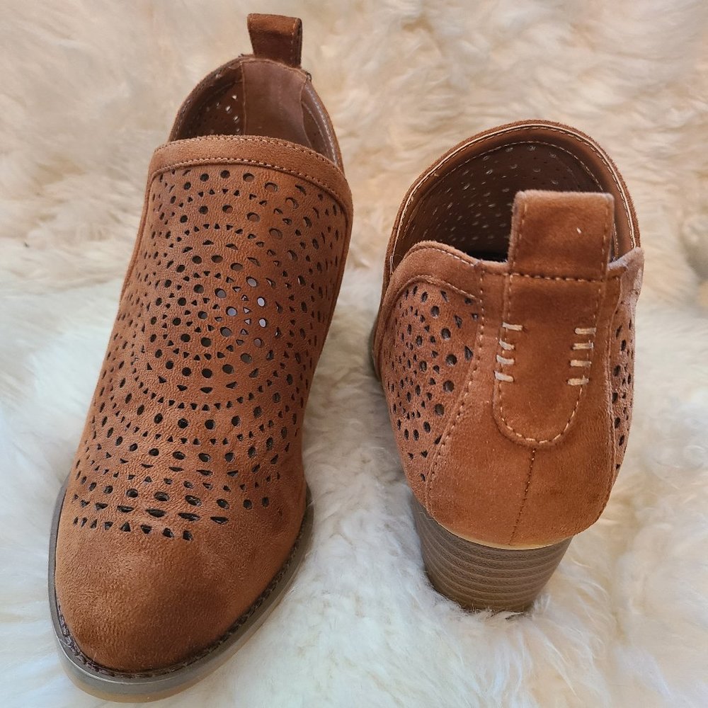 Ricky tan booties - Picture 3 of 6